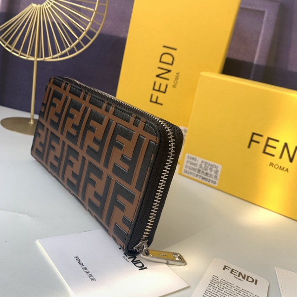 超激安ブランド財布偽物正面デザイン